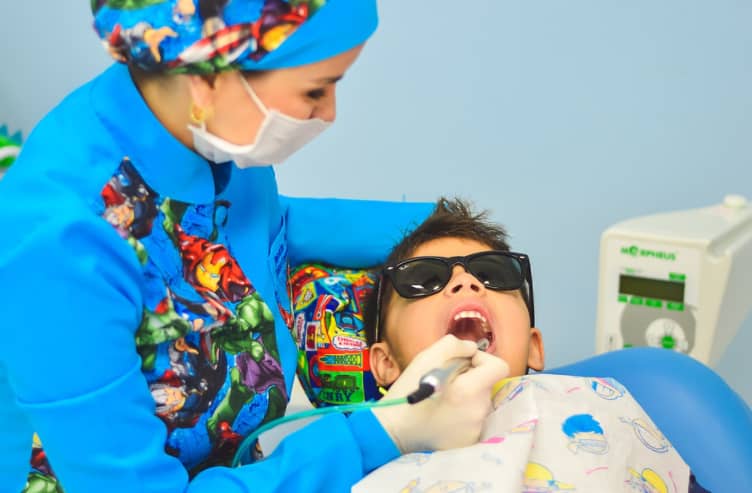 Factors That Makes Dentist the Best Dentist to Look for